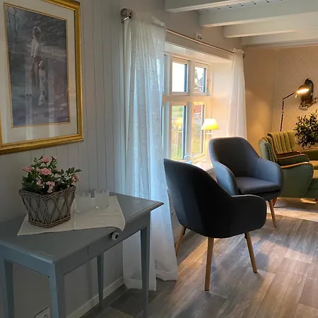 Det Lille Huset I Slipveien * Bud