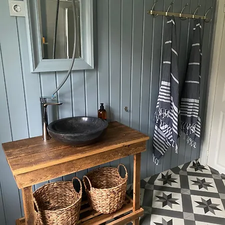 Det Lille Huset I Slipveien Bud