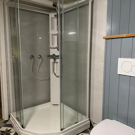 Holiday home Det Lille Huset I Slipveien